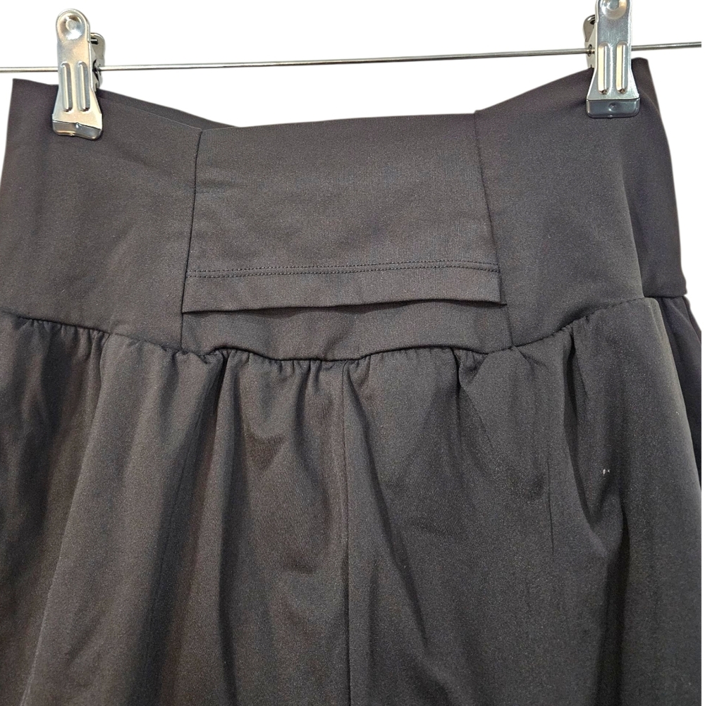 Halara Super High Waisted Back Pocket & Side Hidden Pocket 2-in-1 Yoga Shorts 2 - Picture 2 of 5